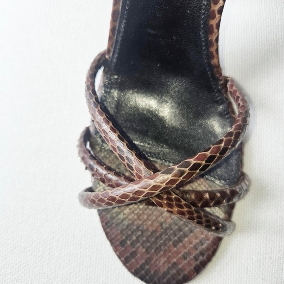 🔥RARE🔥 Authentic Chloé Chocolate Snakeskin Crossover Block Heel Sandals - Picture 3 of 8